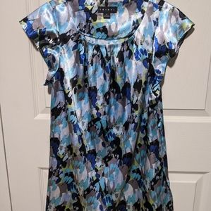 Tribal fashion women's top size 10 NWOT